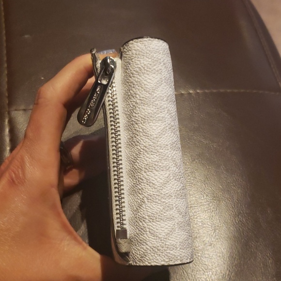 NWT Michael Kors Jet Set Wallet - Picture 3 of 4